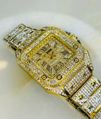Luxury Women’s Gold Watch – Elegant & Stylish Timepiece UAE